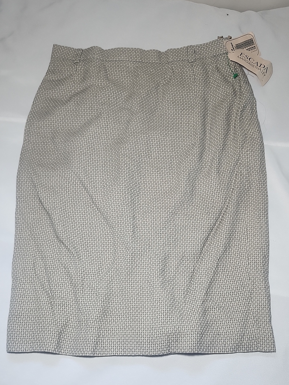 Escada Cream Patterned Pencil Skirt